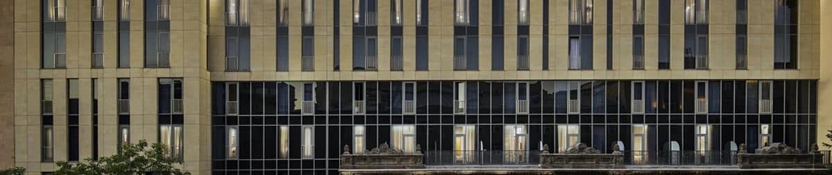 Holiday Inn Yerevan facade