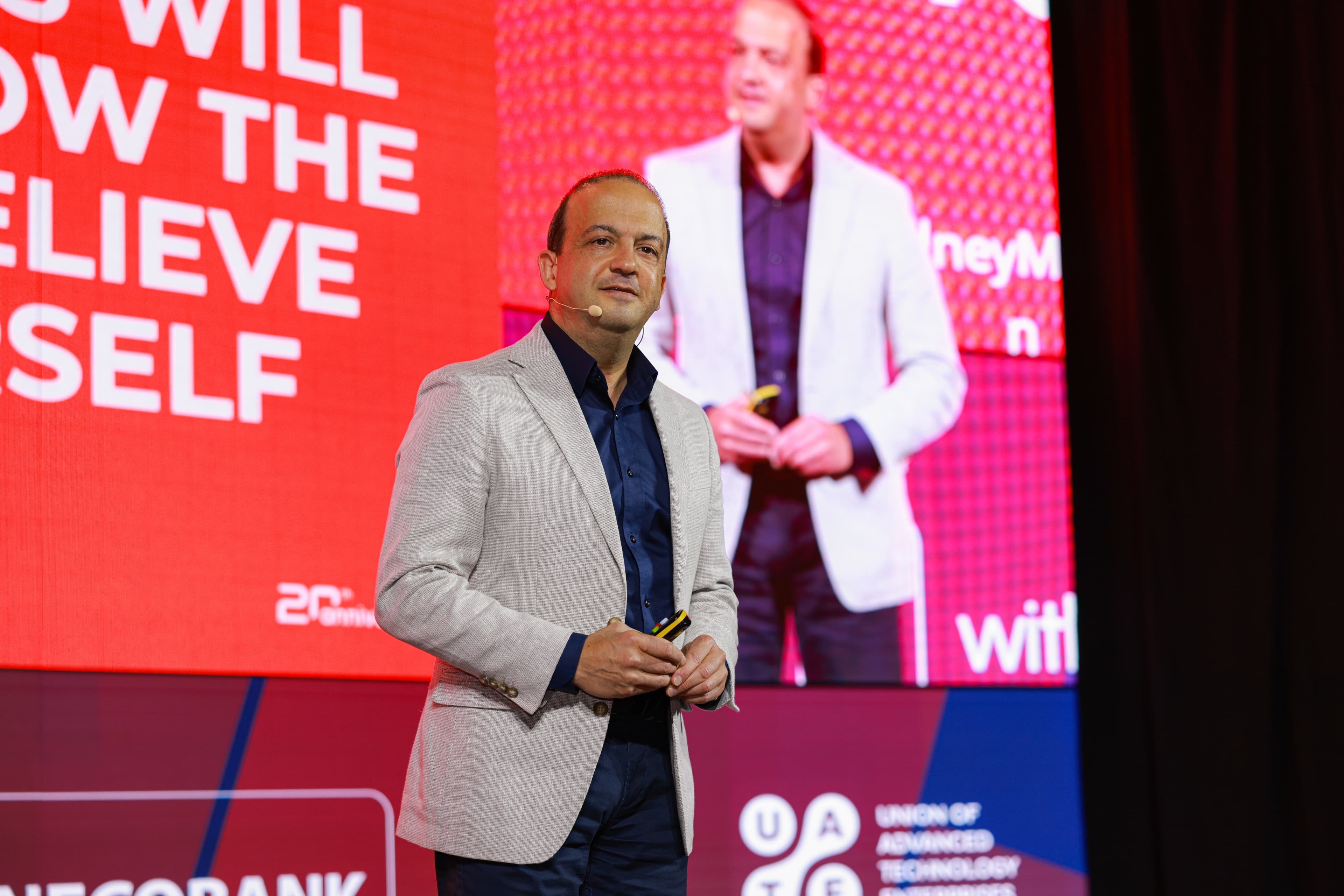 Sidney Minassian | Your Extraordinary Growth: Who You Need to Become to Lead at Scale